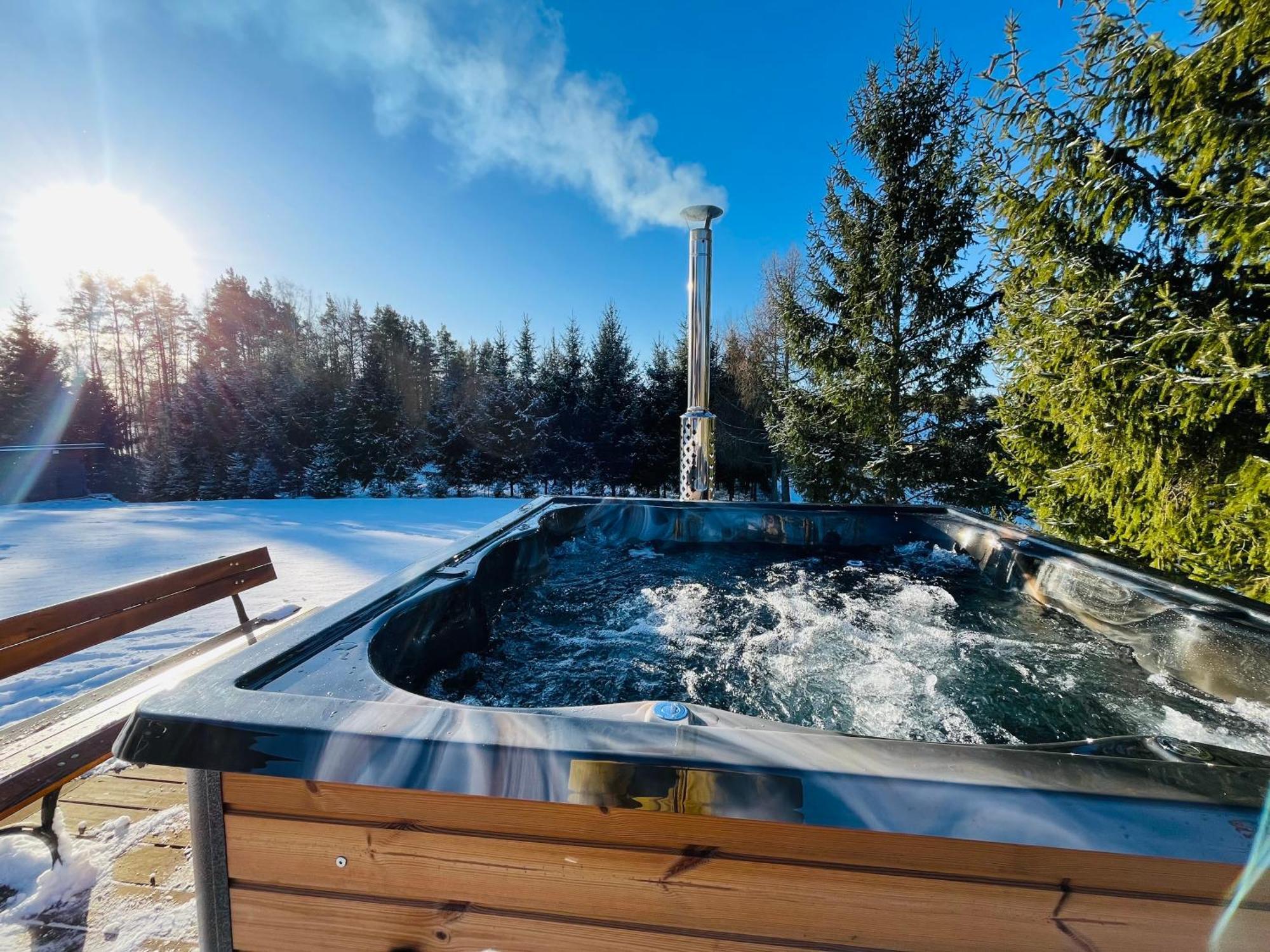 Domek Z Kominkiem Nad Jeziorem Z Jacuzzi Ogrodowym Sumowo  외부 사진